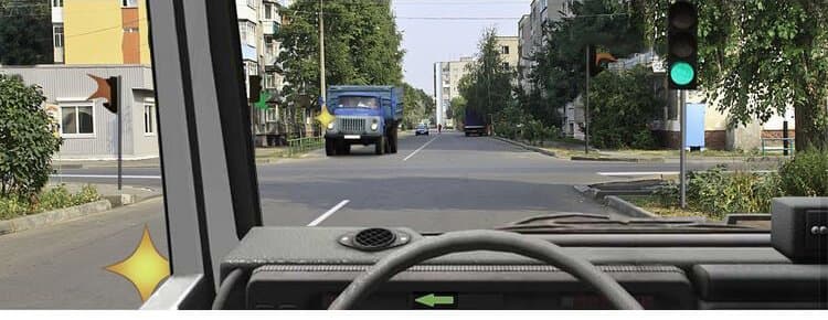 ПДД.РФ - В каком случае Вы обязаны уступить дорогу грузовому автомобилю?