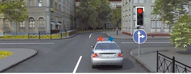 ПДД.РФ - В данной ситуации водитель автомобиля с включенными проблесковыми маячками: